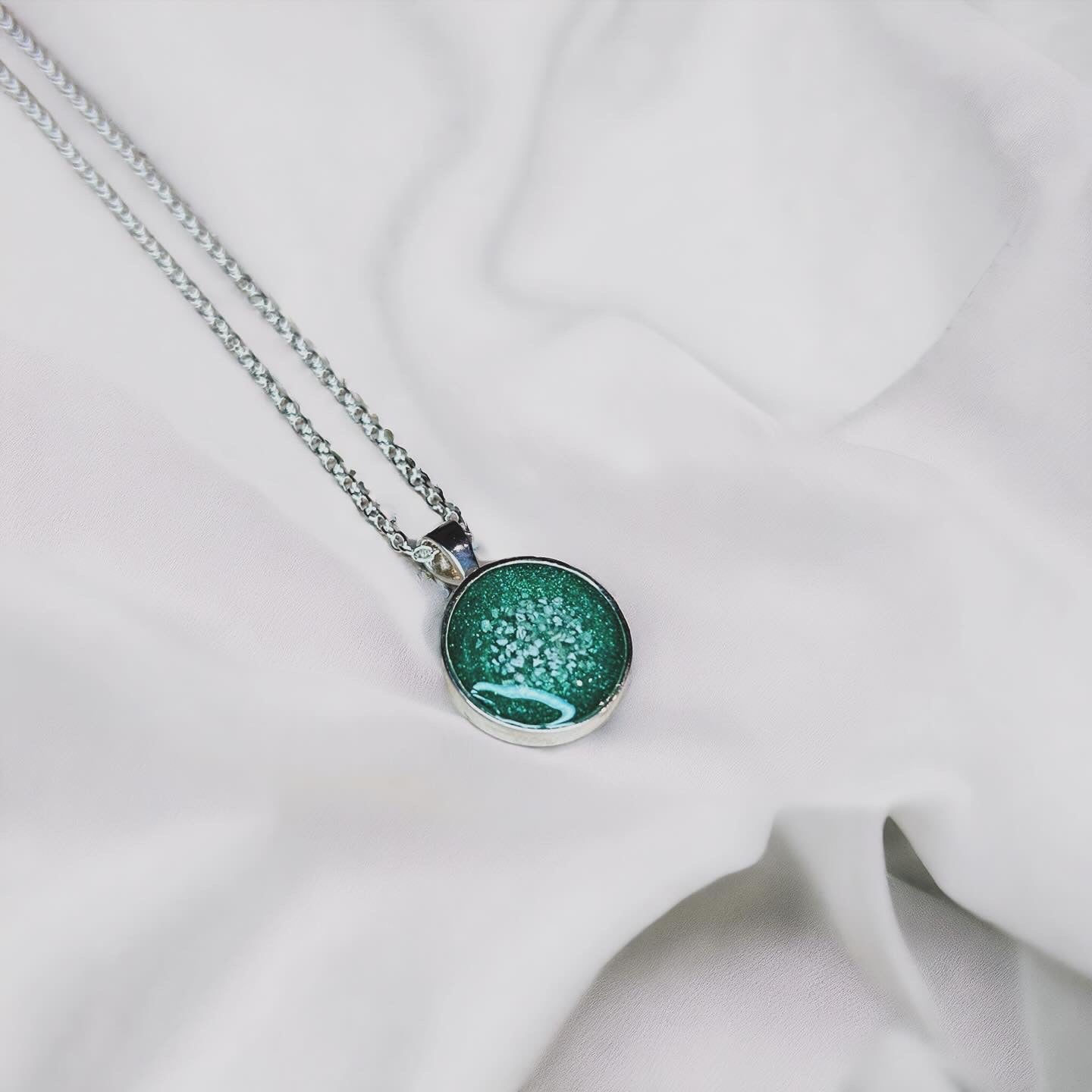 Round Pendant